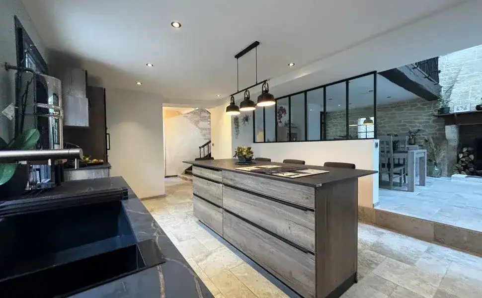 Замок 425м² в Франции, Сен-Север. Стоимостью 1095000€ аренда фото-18