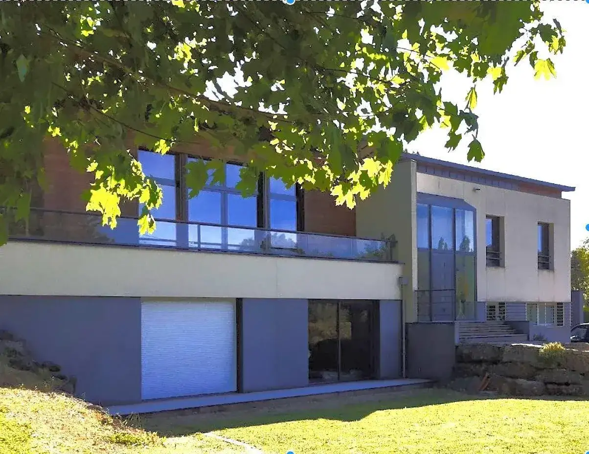 Замок 255м² в Франции, Вуней-су-Биар. Стоимостью 464000€ аренда фото-4