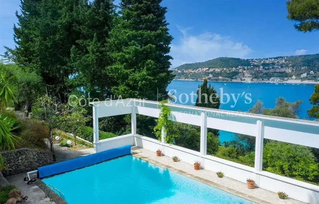 Замок 595м² в Франции, Сен-Жан-Кап-Ферра. Стоимостью 15500000€ аренда фото-3
