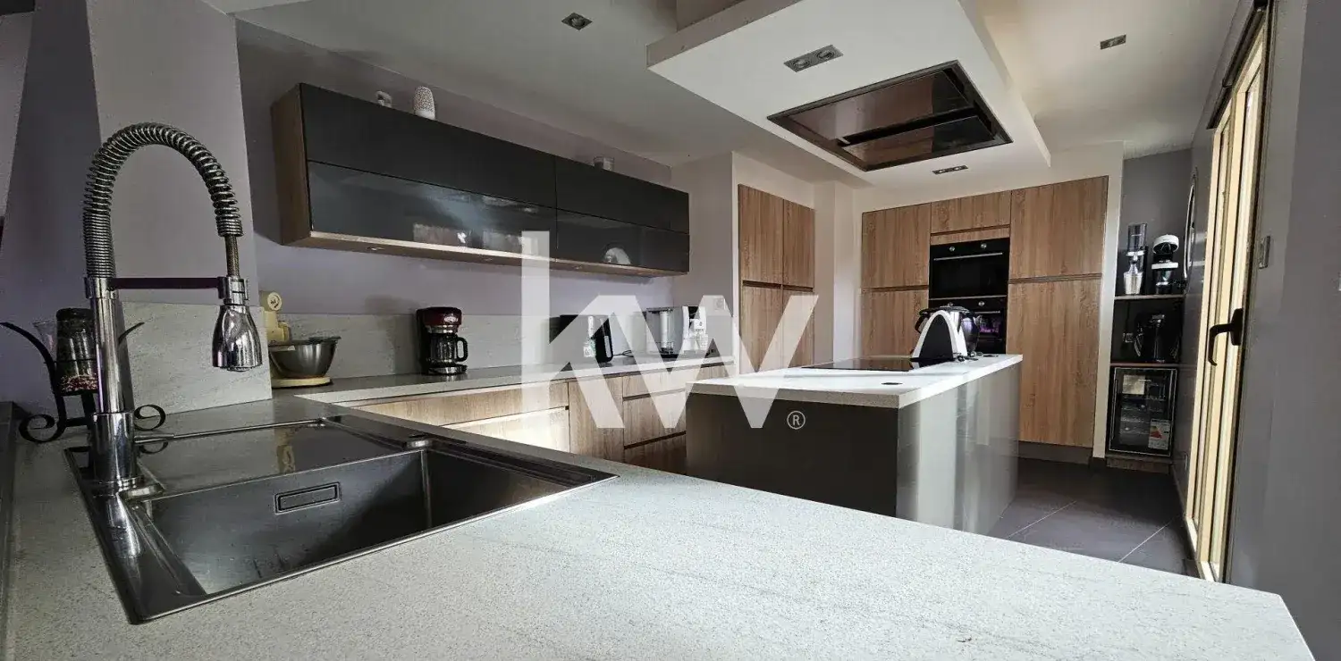 Замок 327м² в Франции, Ле Тийо. Стоимостью 577500€ аренда фото-15