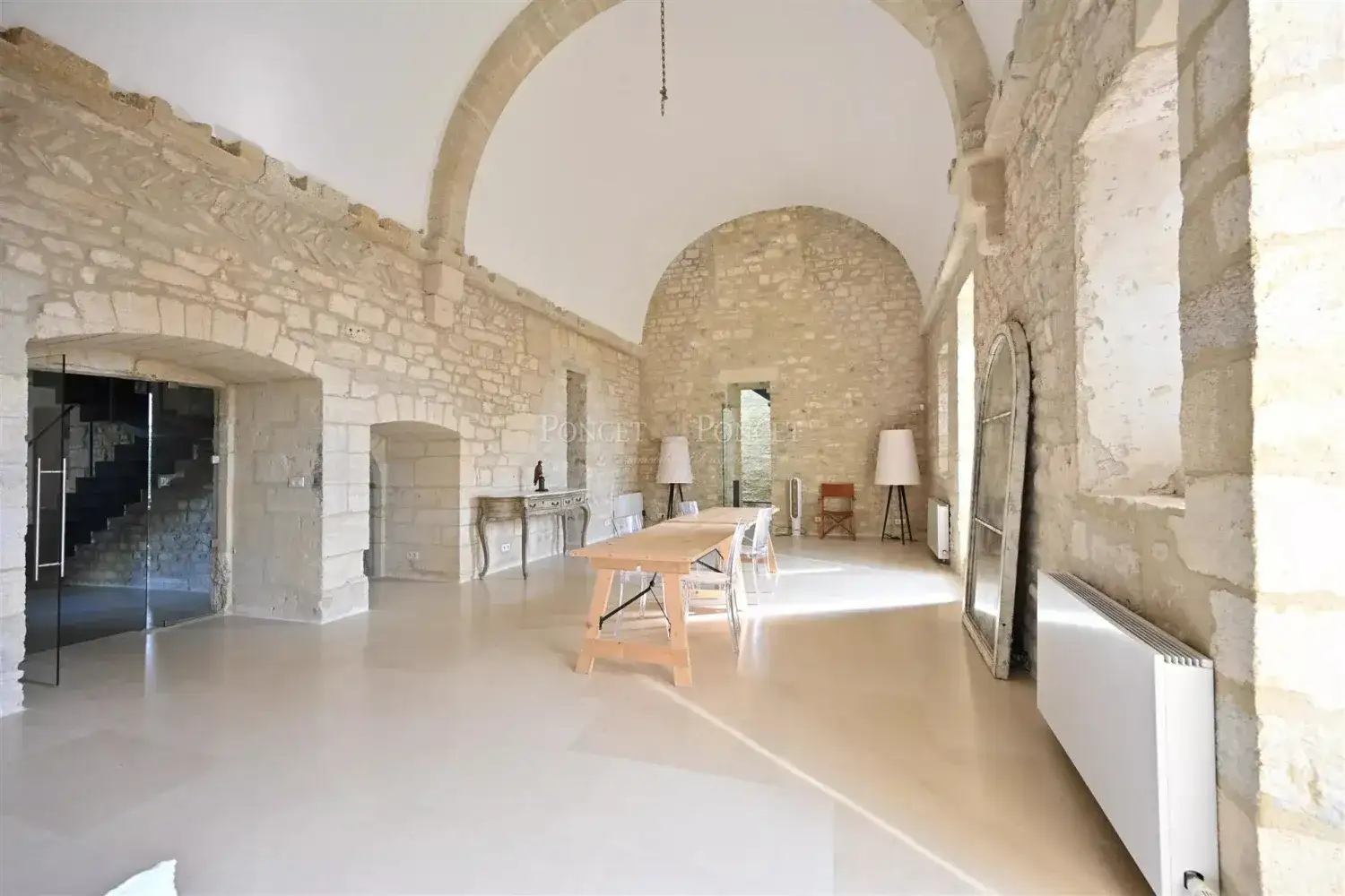 Замок 1400м² в Франции, Юзес. Стоимостью 4725000€ аренда фото-3