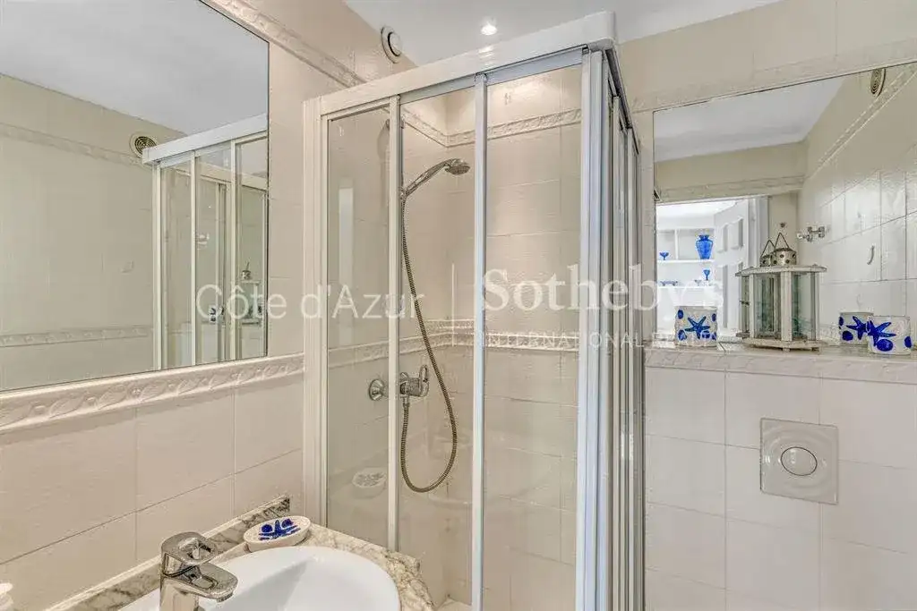 Замок 231м² в Франции, Аге. Стоимостью 2650000€ аренда фото-6