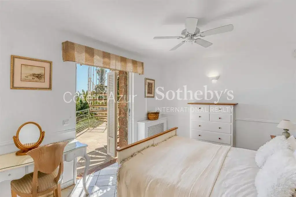 Замок 231м² в Франции, Аге. Стоимостью 2650000€ аренда фото-7
