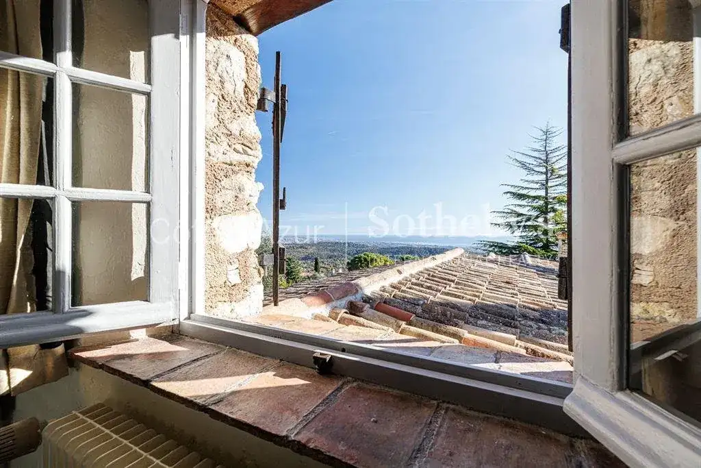 Замок 350м² в Франции, Турет-Сюр-Луп. Стоимостью 3200000€ аренда фото-3