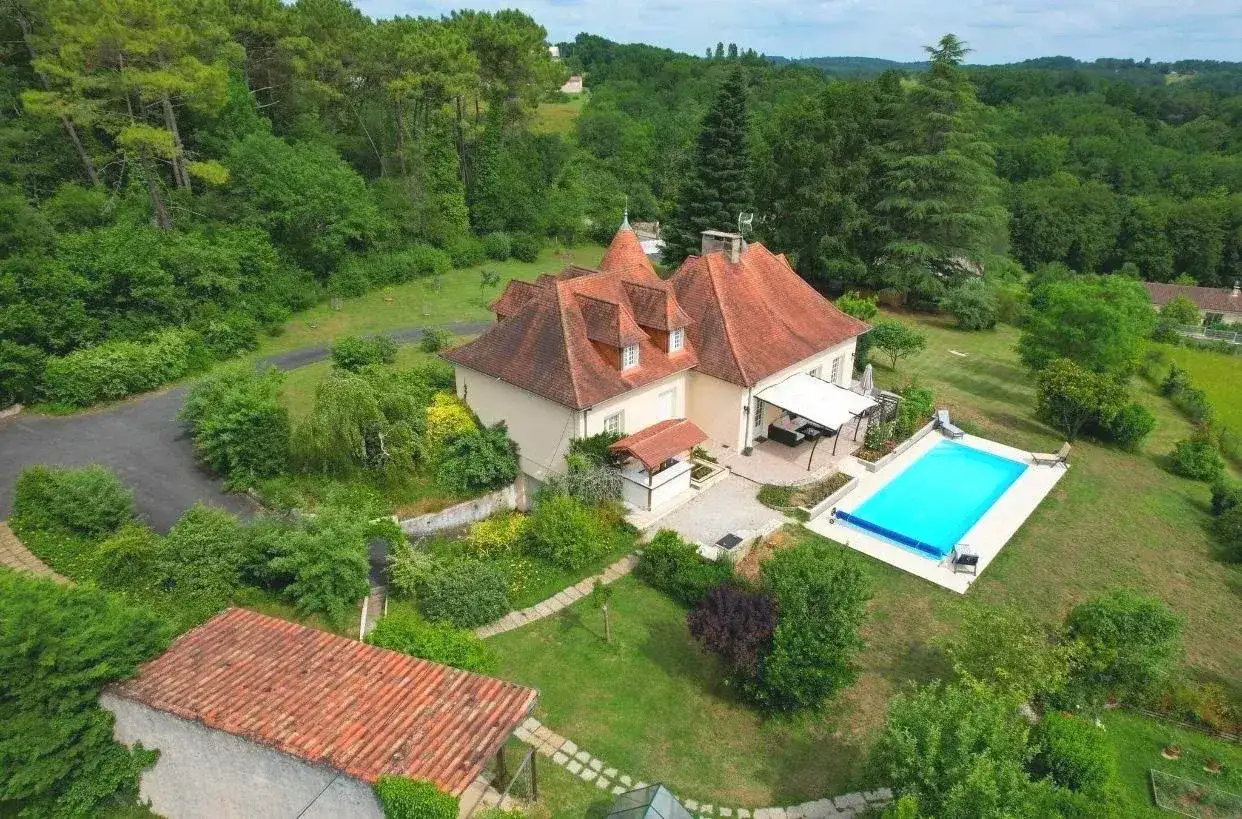 Замок 190м² в Франции, Атюр. Стоимостью 525000€ аренда фото-3
