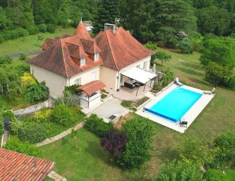 Замок 190м² в Франции, Атюр. Стоимостью 525000€ аренда фото-6