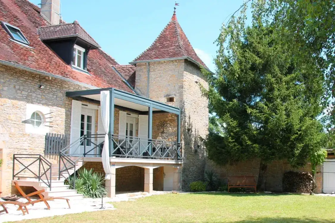 Замок 285м² в Франции, Домблан. Стоимостью 964000€ аренда фото-8