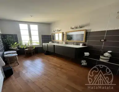 Купить замок в Франции 599000€