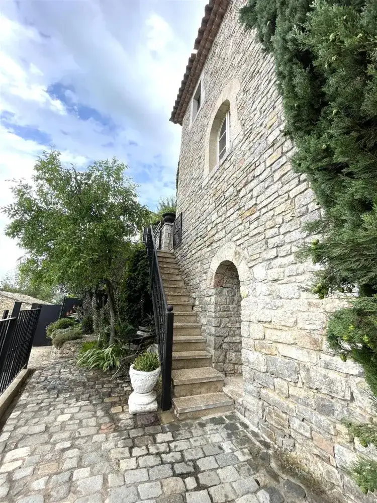Замок 115м² в Франции, Карсес. Стоимостью 449000€ аренда фото-16