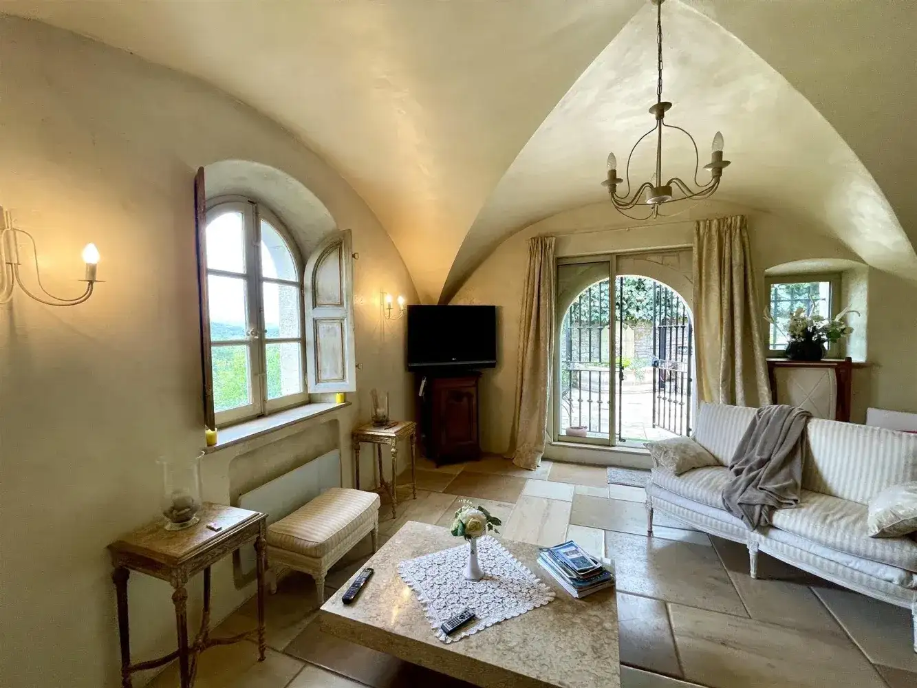 Замок 115м² в Франции, Карсес. Стоимостью 449000€ аренда фото-18