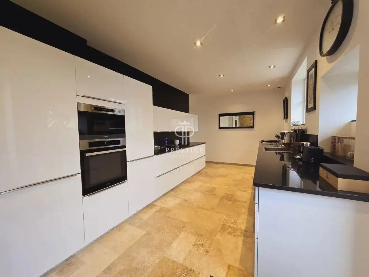 Замок 232м² в Франции, Бран. Стоимостью 750000€ аренда фото-18