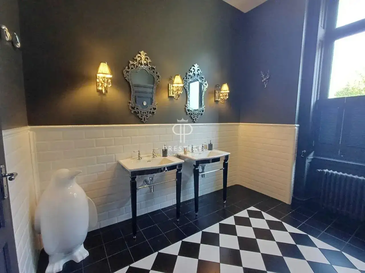 Замок 933м² в Франции, Сен-Жан-д'Анжели. Стоимостью 1350000€ аренда фото-7