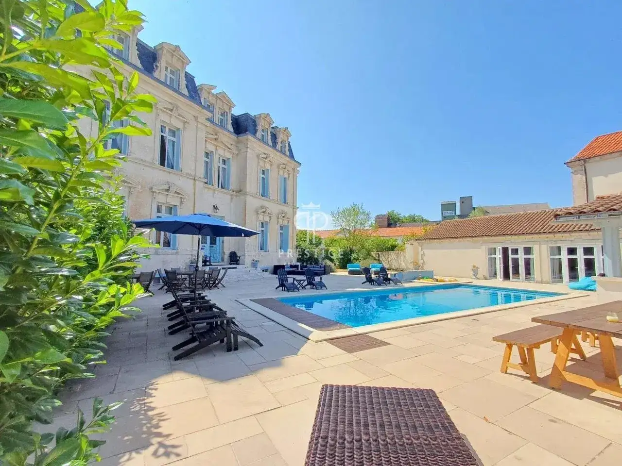 Замок 933м² в Франции, Сен-Жан-д'Анжели. Стоимостью 1350000€ аренда фото-9