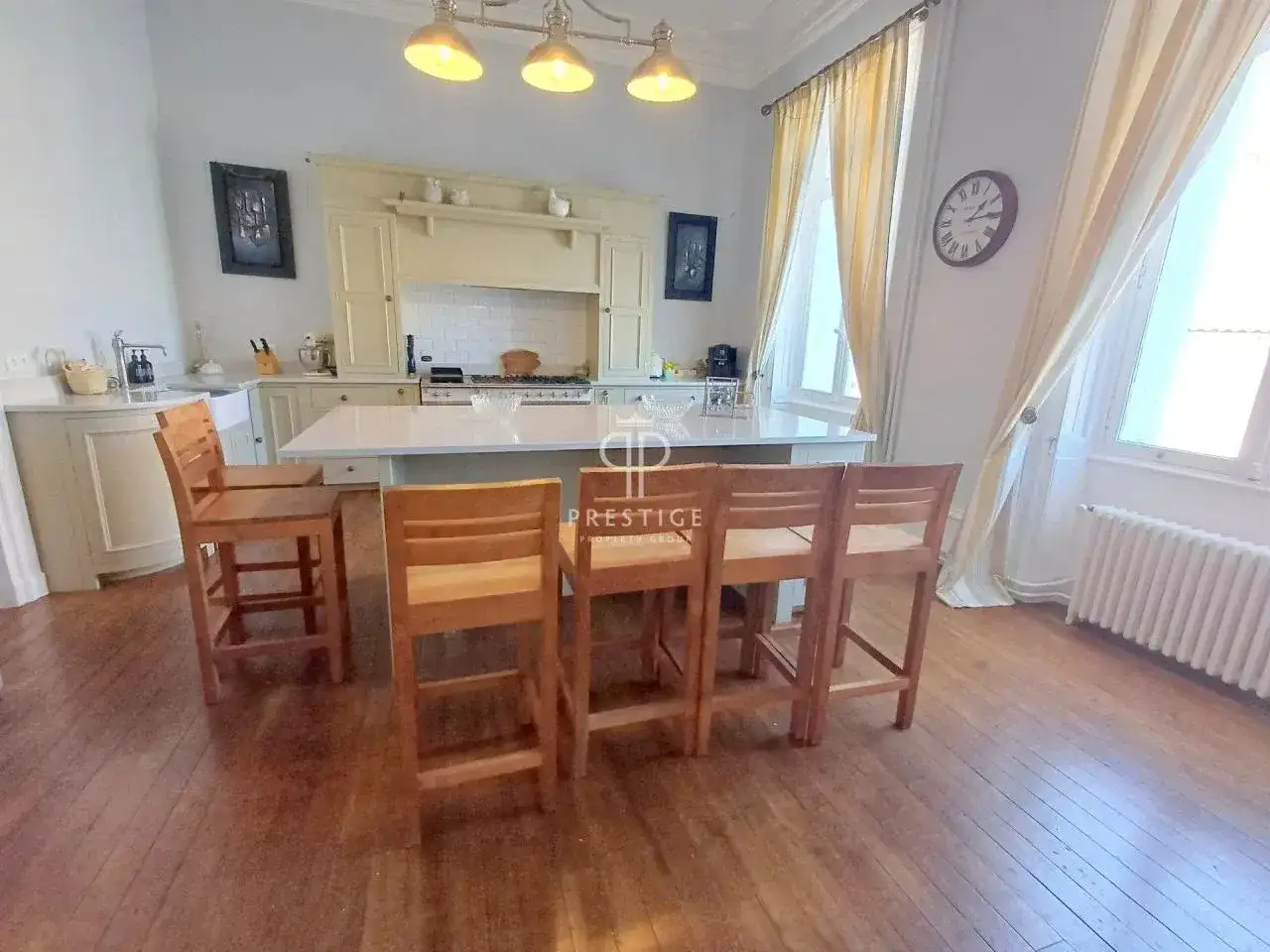 Замок 933м² в Франции, Сен-Жан-д'Анжели. Стоимостью 1350000€ аренда фото-19