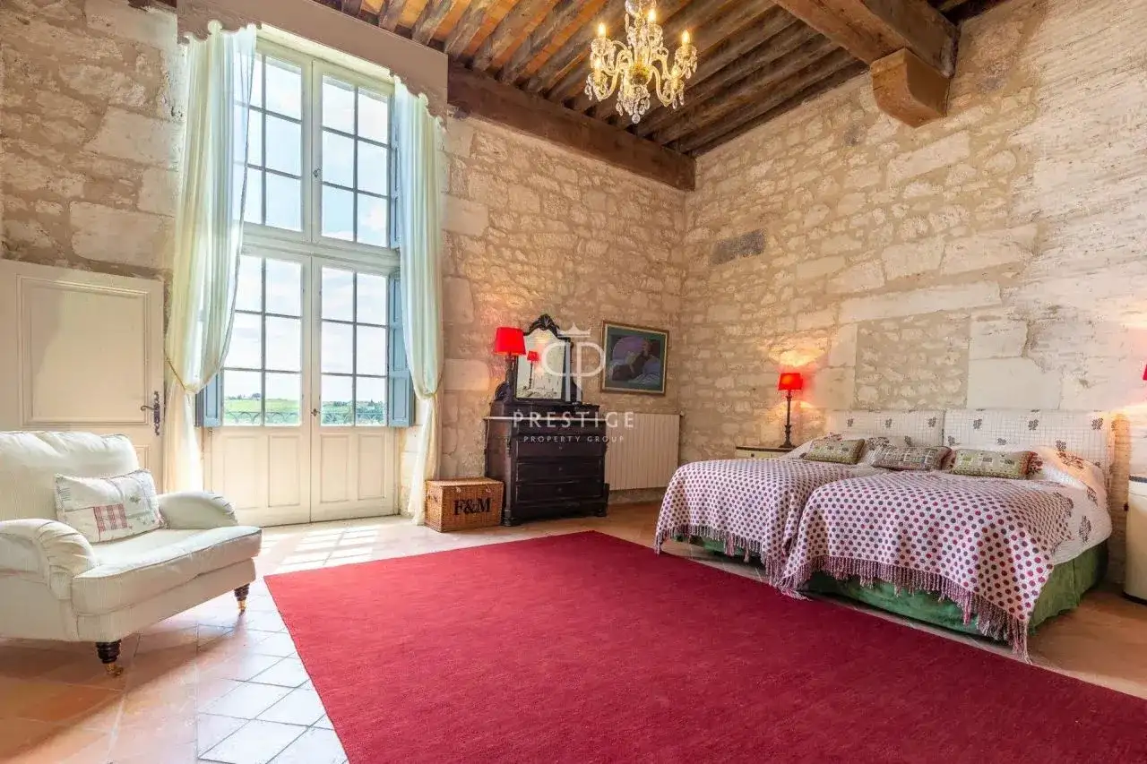 Замок 344м² в Франции, Бержерак. Стоимостью 1250000€ аренда фото-6