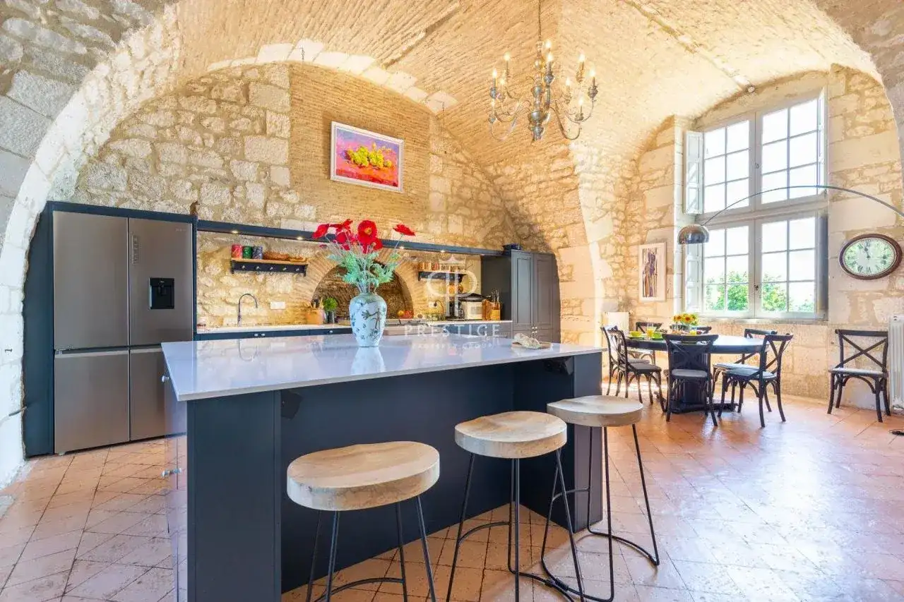Замок 344м² в Франции, Бержерак. Стоимостью 1250000€ аренда фото-20
