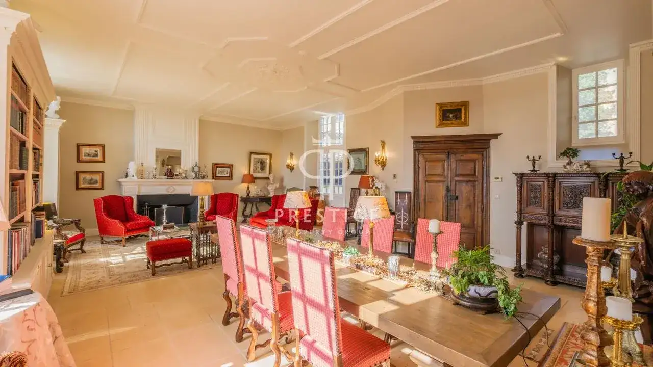 Замок 350м² в Франции, Туар. Стоимостью 795000€ аренда фото-8