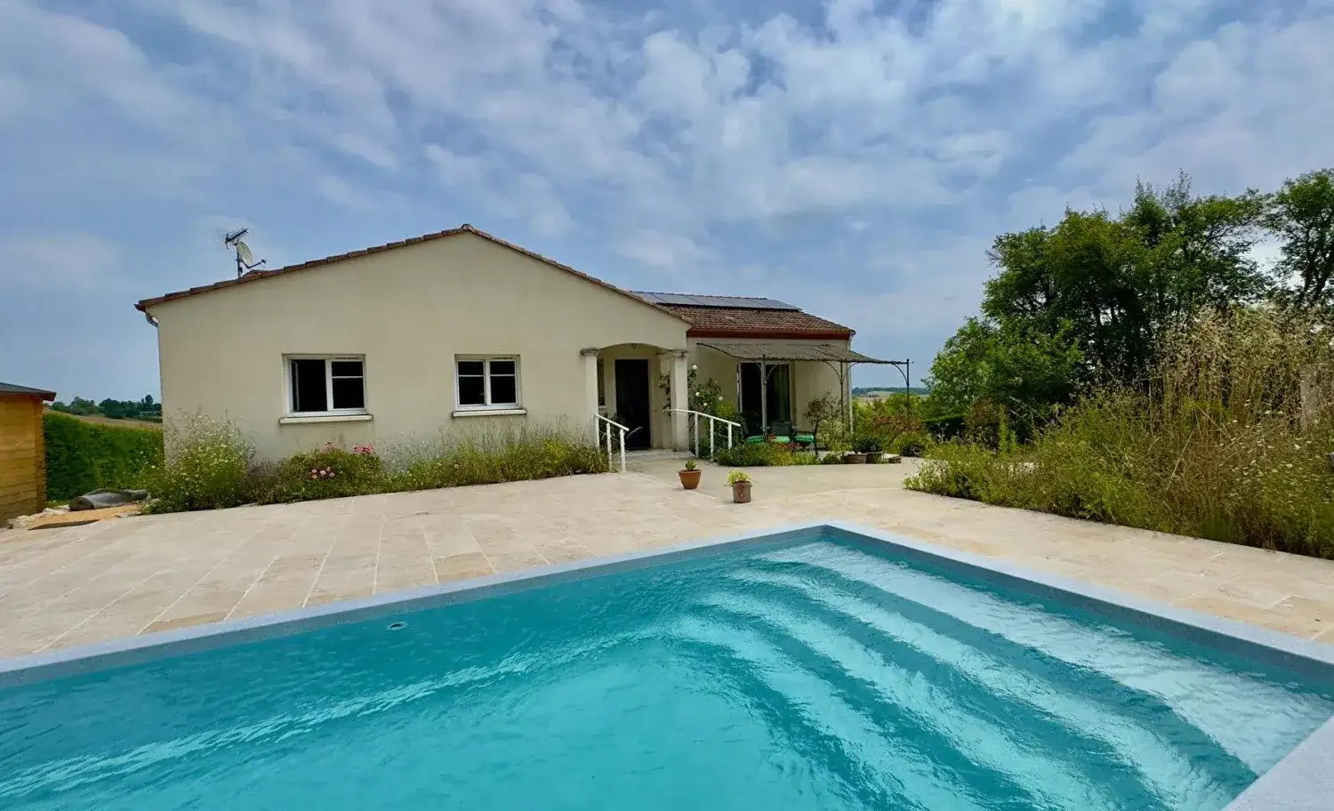 Замок 176м² в Франции, Монко. Стоимостью 318000€ аренда фото-13