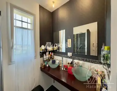 Купить замок в Франции 318000€