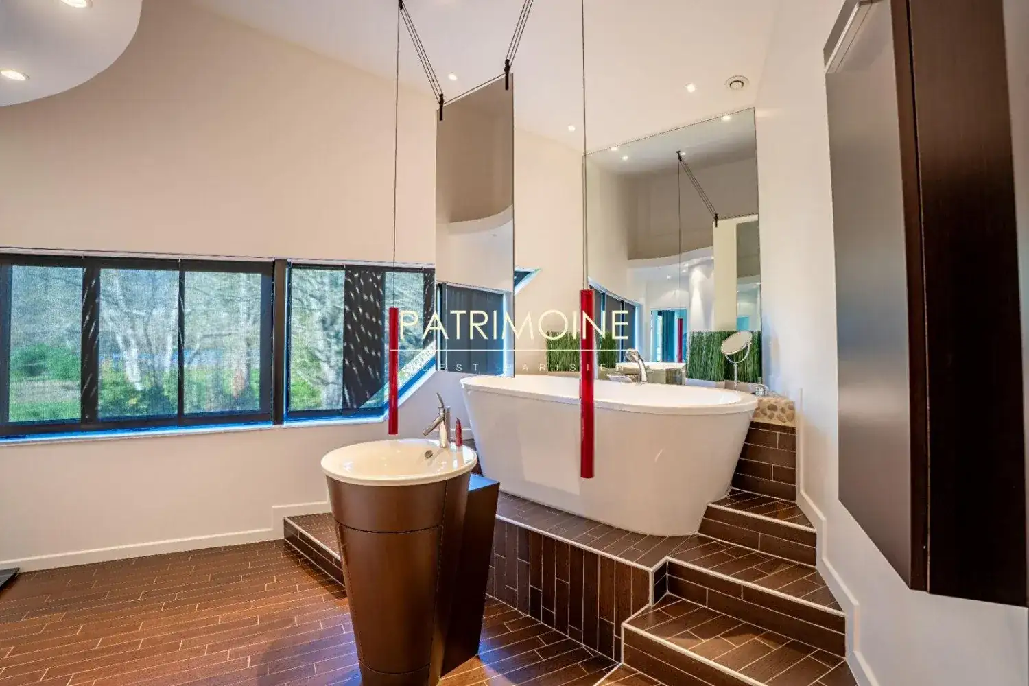 Замок 263м² в Франции, Муасон. Стоимостью 1970000€ аренда фото-2