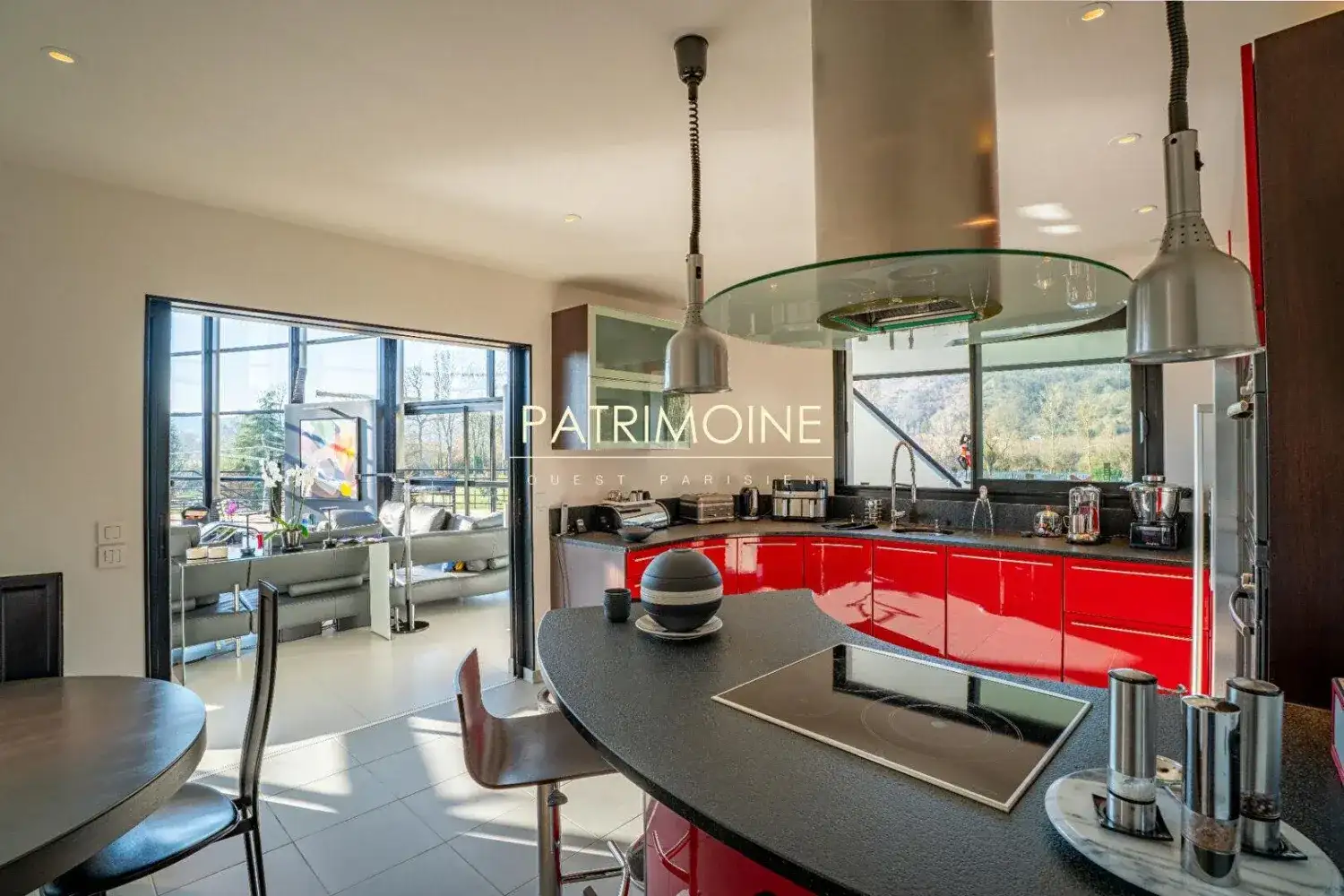 Замок 263м² в Франции, Муасон. Стоимостью 1970000€ аренда фото-9