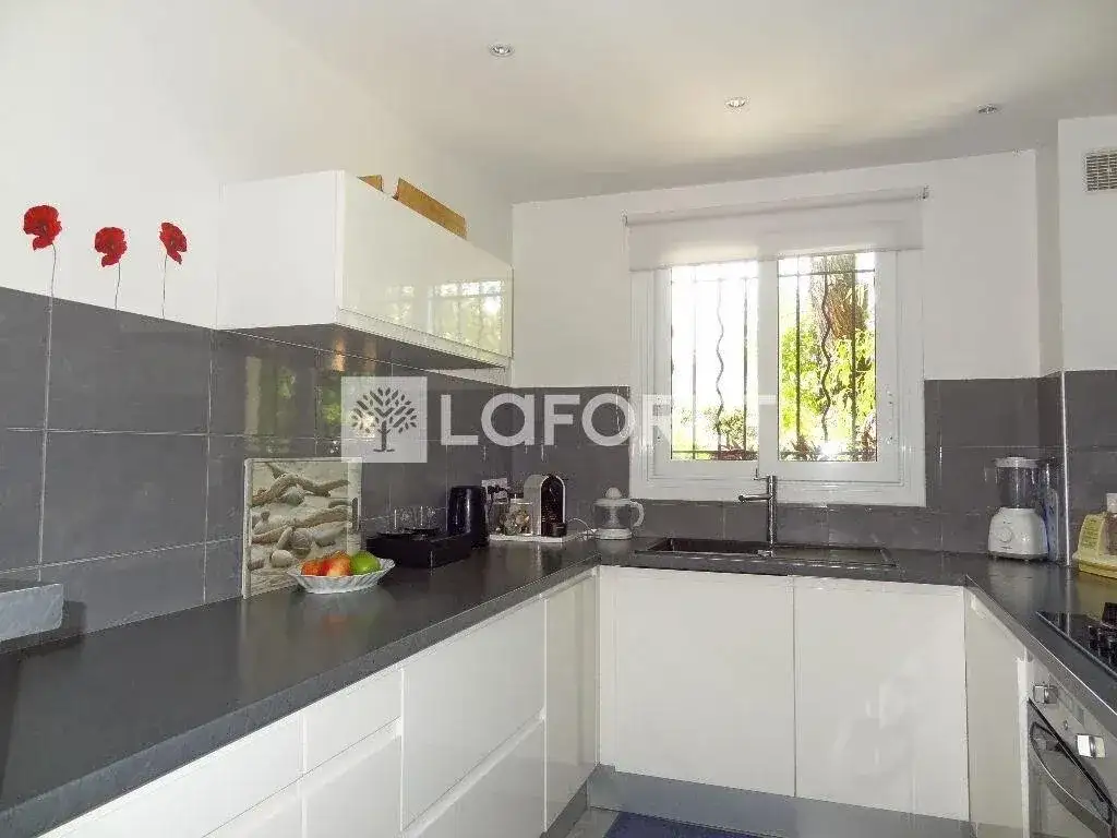 Замок 118м² в Франции, Кастеллар. Стоимостью 630000€ аренда фото-2