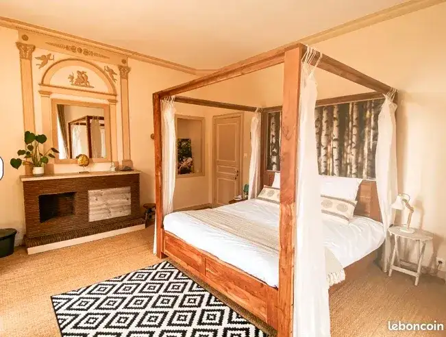 Замок 522м² в Франции, Ле Бернар. Стоимостью 895000€ аренда фото-1