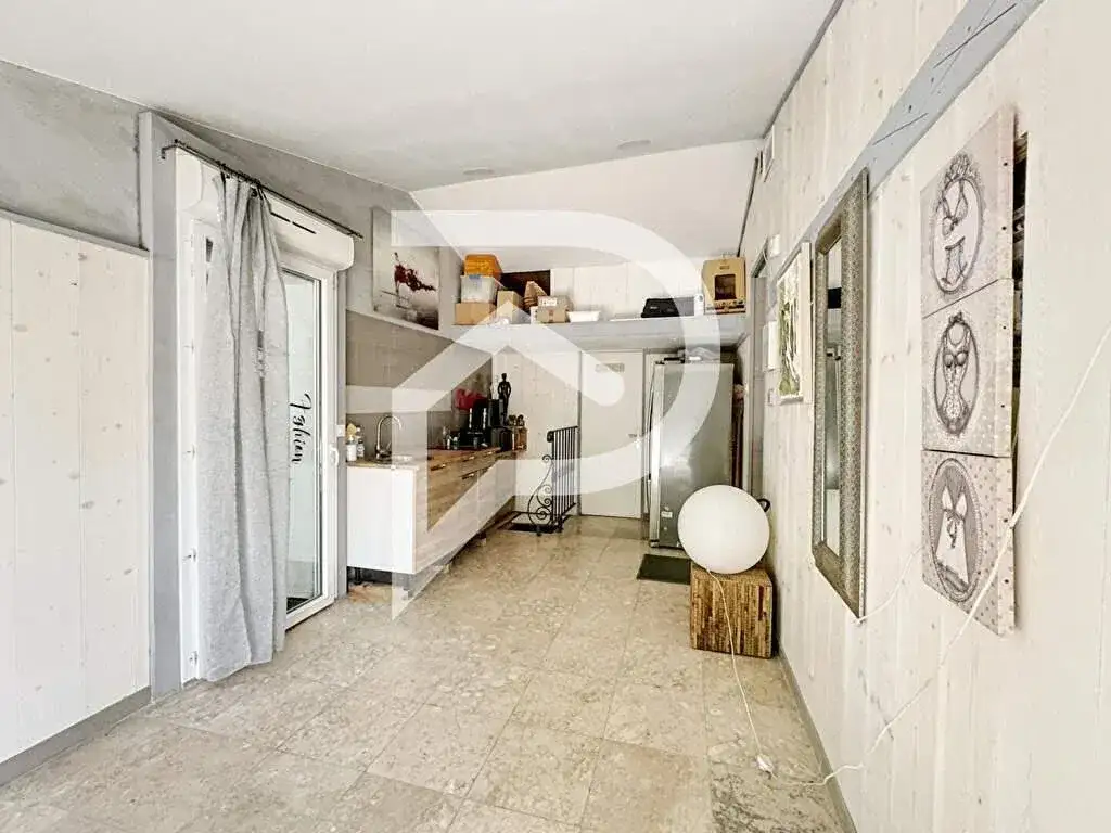 Замок 130м² в Франции, Вильнёв-ле-Авиньон. Стоимостью 520000€ аренда фото-2