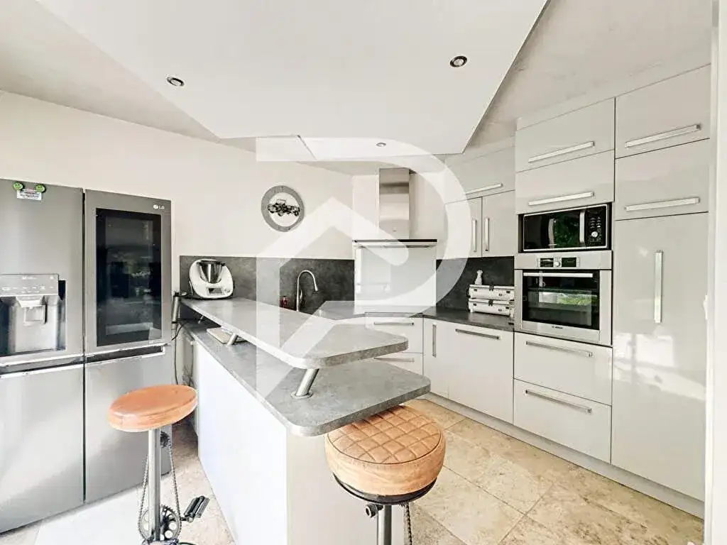 Замок 130м² в Франции, Вильнёв-ле-Авиньон. Стоимостью 520000€ аренда фото-12