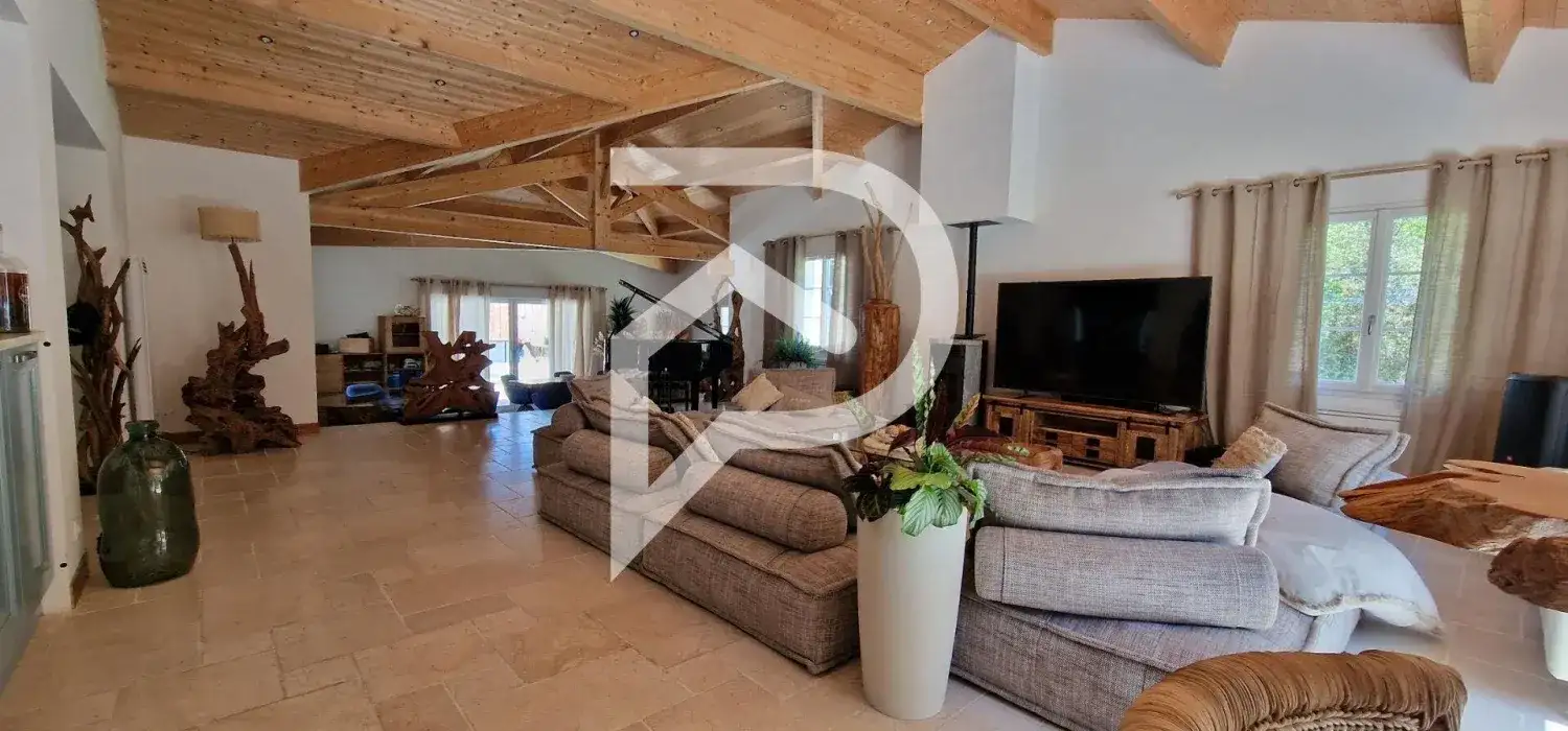 Замок 297м² в Франции, Ле-Мат. Стоимостью 787500€ аренда фото-8