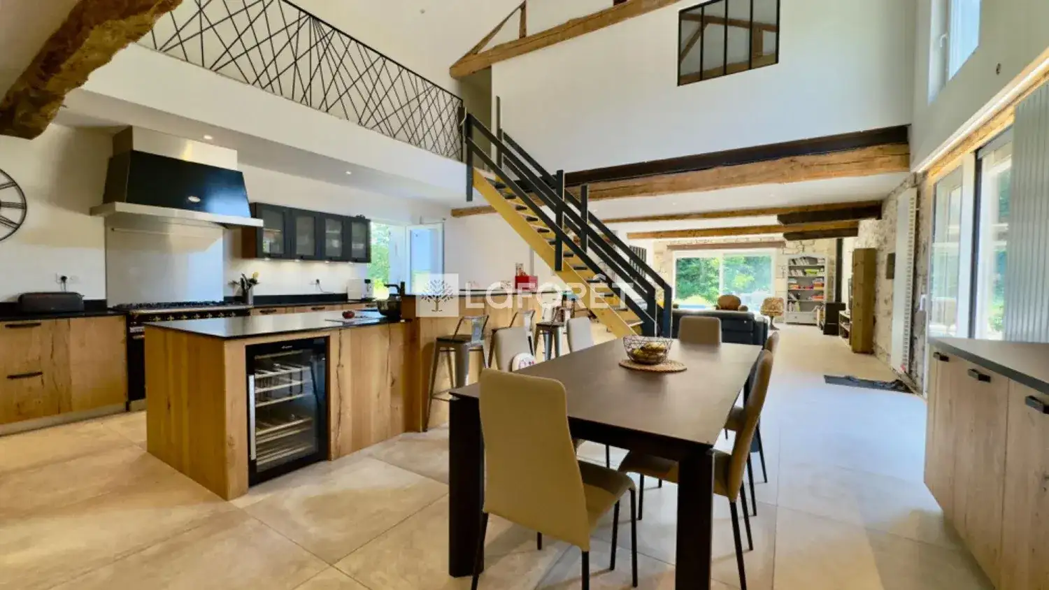 Замок 390м² в Франции, Нерак. Стоимостью 682000€ аренда фото-5