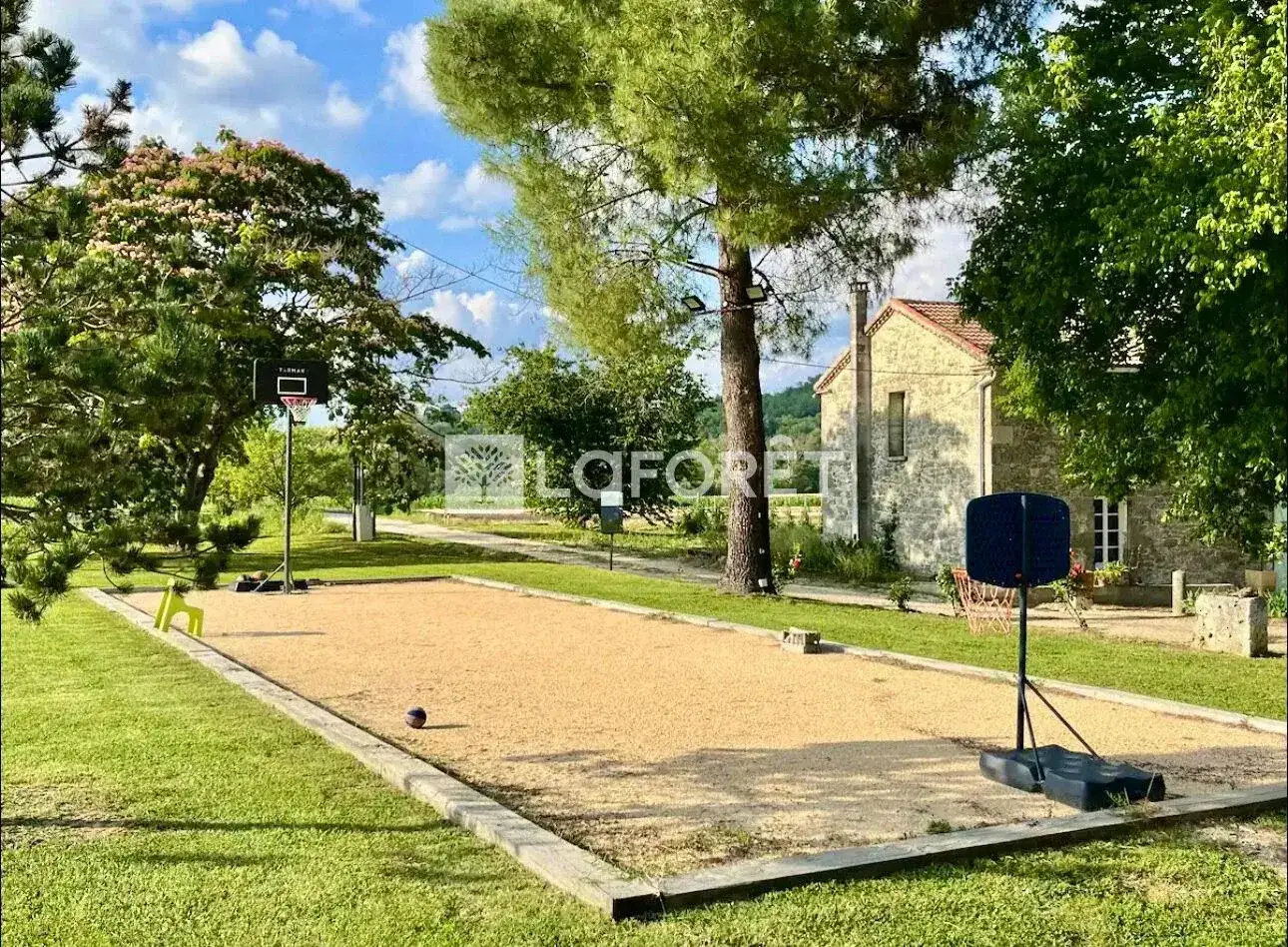 Замок 390м² в Франции, Нерак. Стоимостью 682000€ аренда фото-6