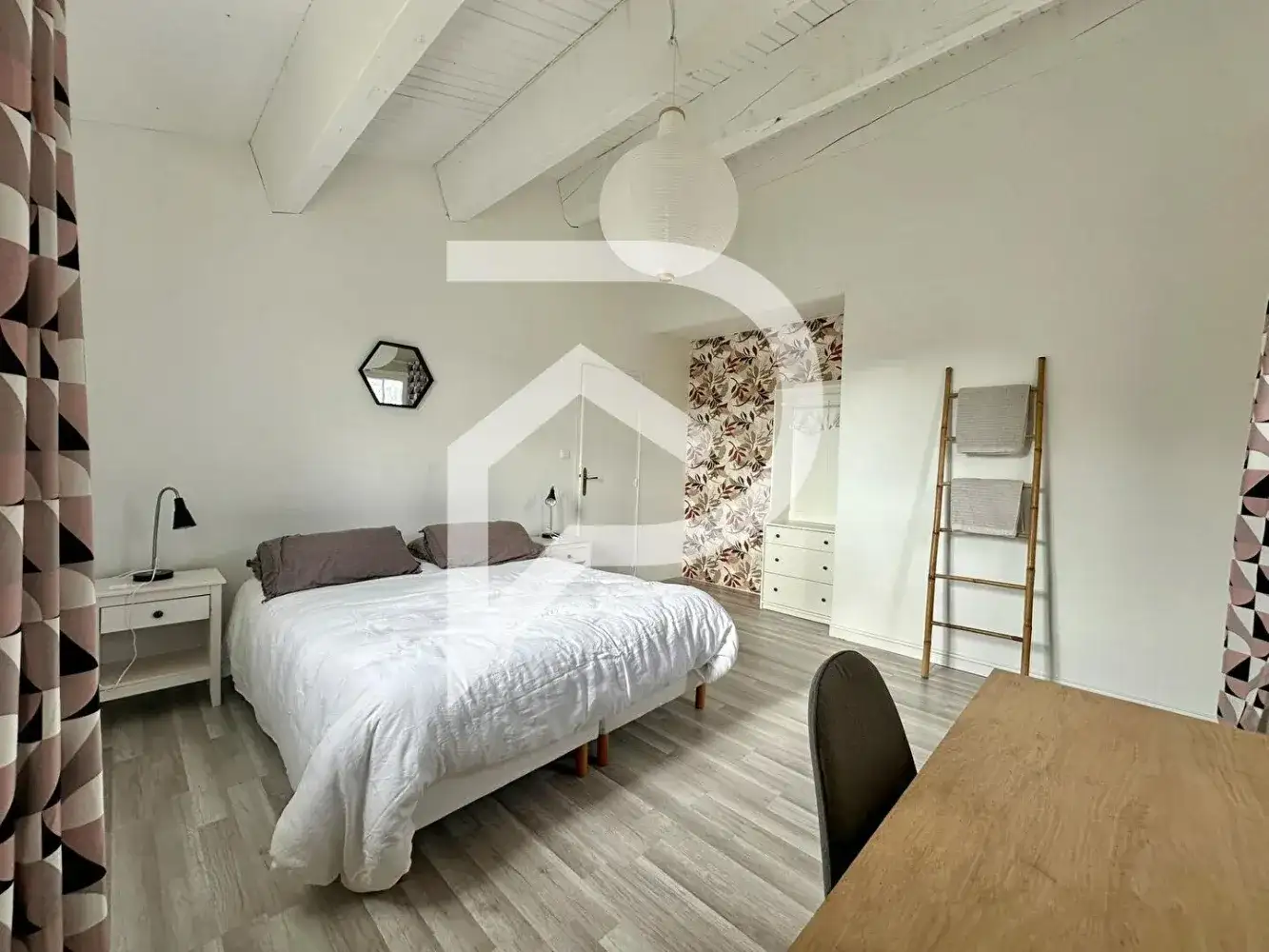 Замок 193м² в Франции, Бурсфран-ле-Шапю. Стоимостью 576450€ аренда фото-3