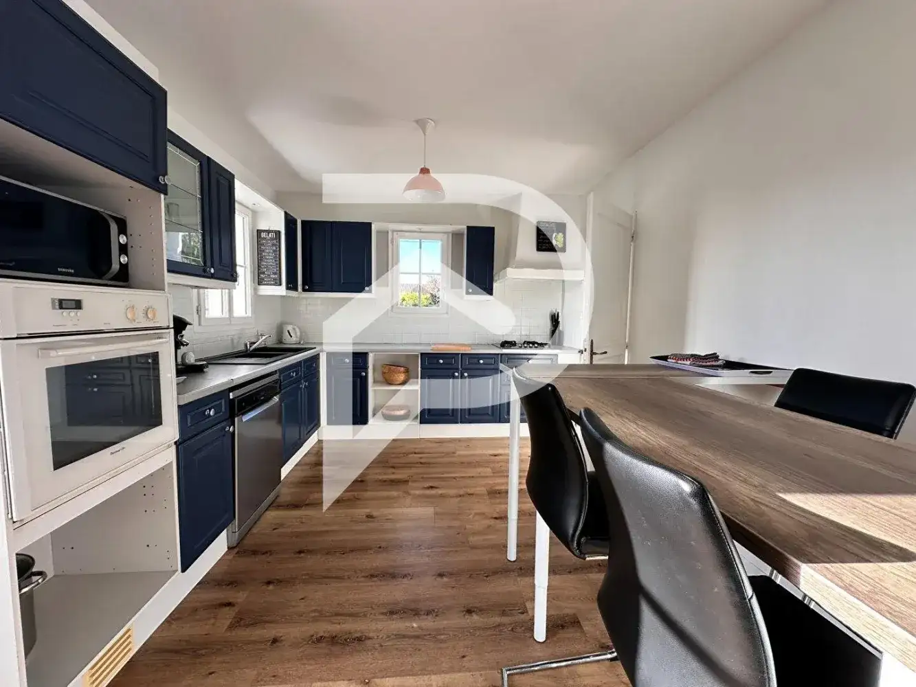 Замок 193м² в Франции, Бурсфран-ле-Шапю. Стоимостью 576450€ аренда фото-15