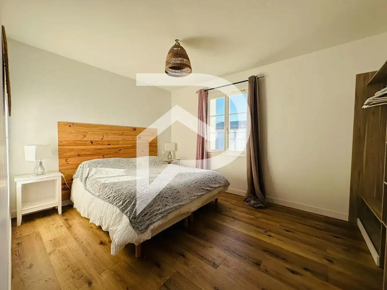 Замок 193м² в Франции, Бурсфран-ле-Шапю. Стоимостью 576450€ аренда фото-17