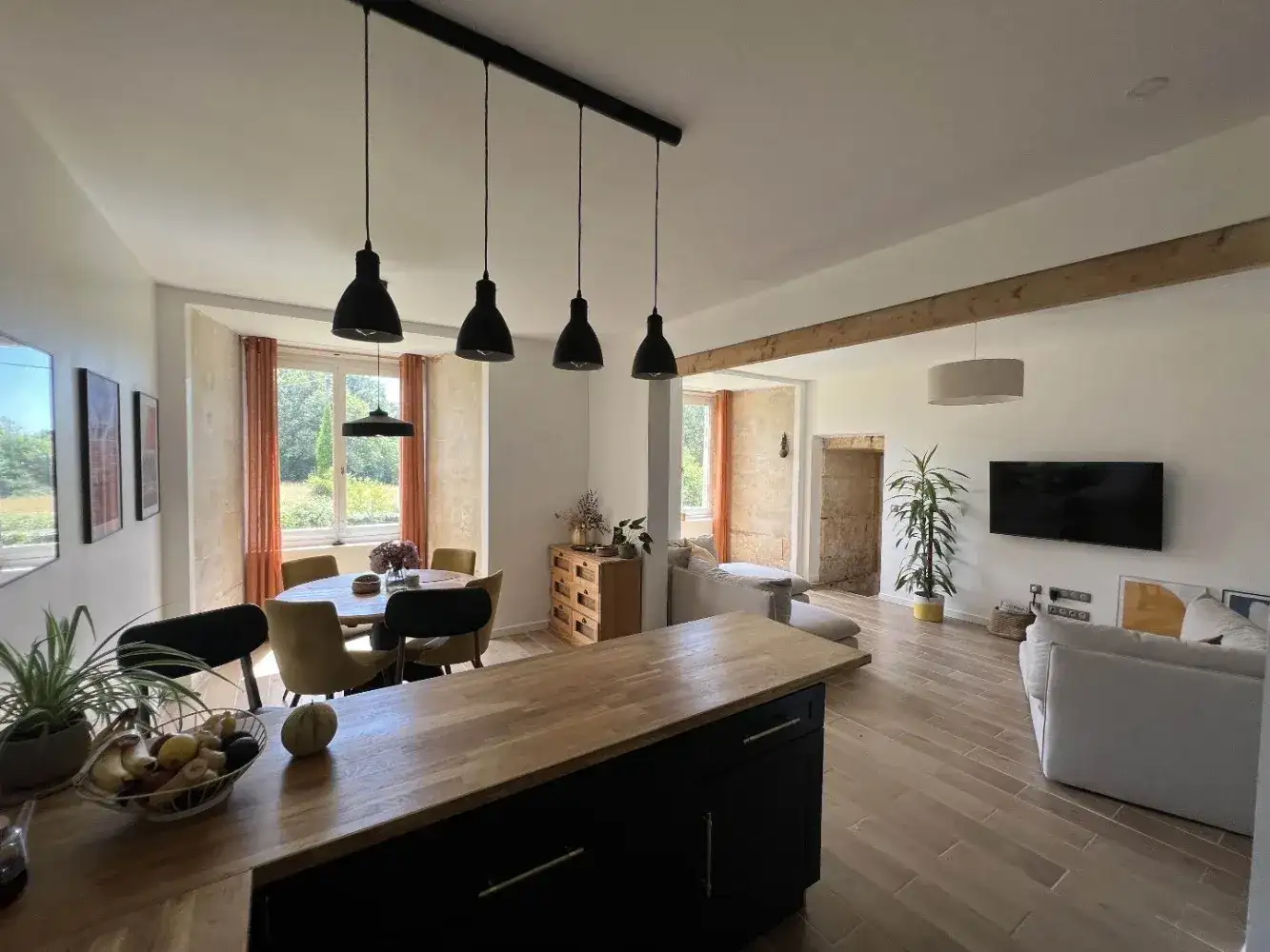 Замок 108м² в Франции, Ле Вижан. Стоимостью 246000€ аренда фото-15