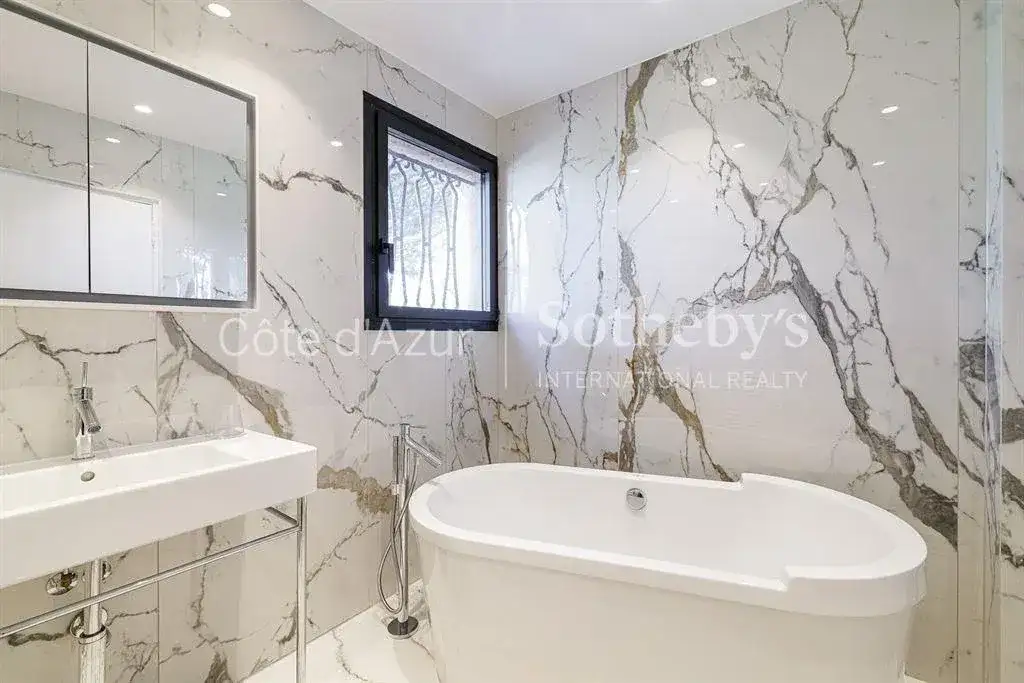 Замок 464м² в Франции, Ницца. Стоимостью 8150000€ аренда фото-6