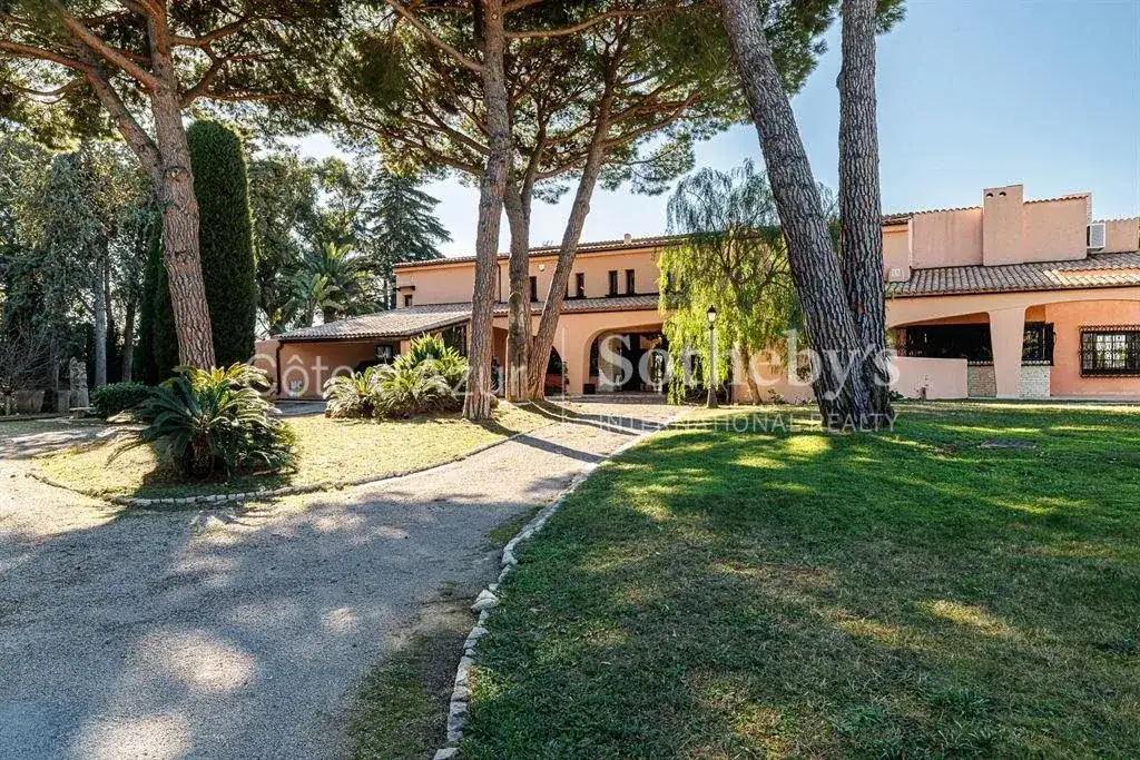 Замок 464м² в Франции, Ницца. Стоимостью 8150000€ аренда фото-10