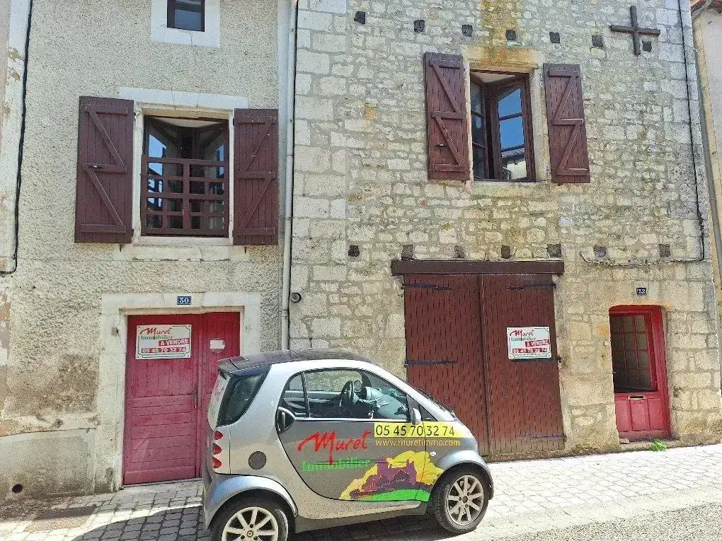 Замок 136м² в Франции, Ла Рошфуко-ан-Ангумуа. Стоимостью 99990€ аренда фото-5