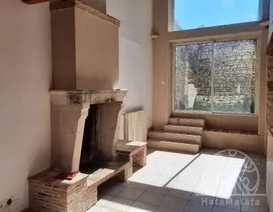 Купить замок в Франции 99990€