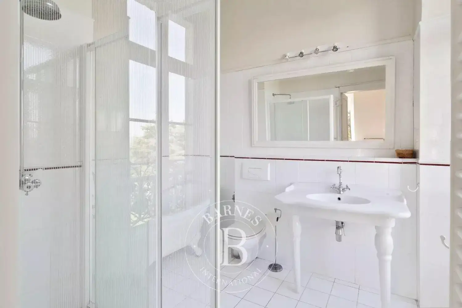 Замок 520м² в Франции, Сали-де-Беарн. Стоимостью 690000€ аренда фото-11