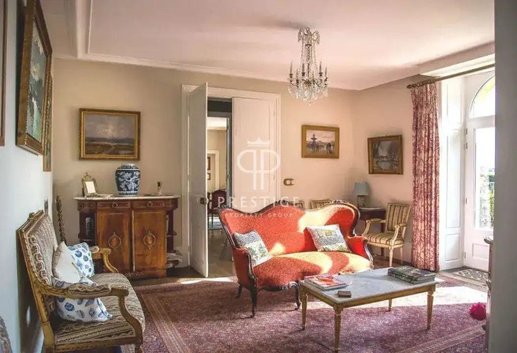 Замок 440м² в Франции, Эксидёй. Стоимостью 1290000€ аренда фото-18
