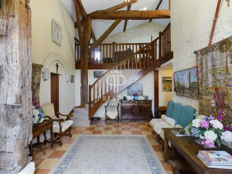Замок 495м² в Франции, Дюра. Стоимостью 825000€ аренда фото-14