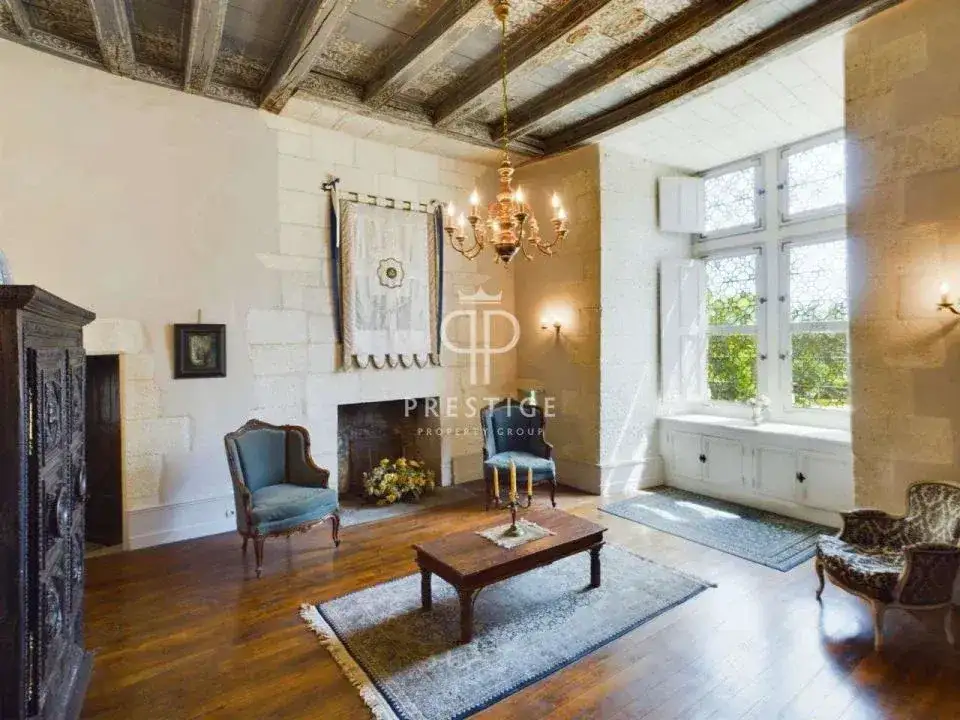 Замок 750м² в Франции, Пуатье. Стоимостью 1785000€ аренда фото-12