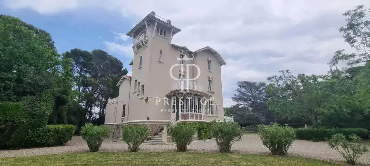 Замок 455м² в Франции, Каркасон. Стоимостью 1400000€ аренда фото-9