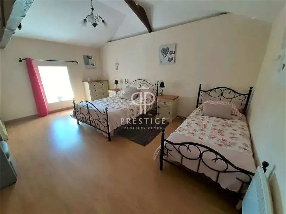 Замок 365м² в Франции, Сент-Фуа-ла-Гранд. Стоимостью 1150000€ аренда фото-12