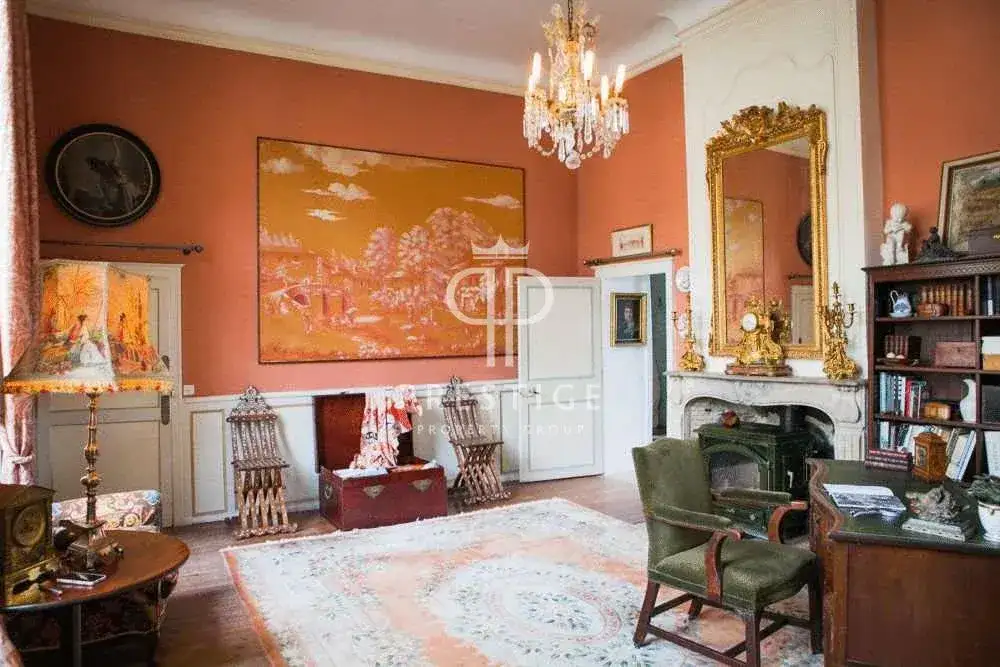 Замок 850м² в Франции, Каюзак. Стоимостью 1100000€ аренда фото-1