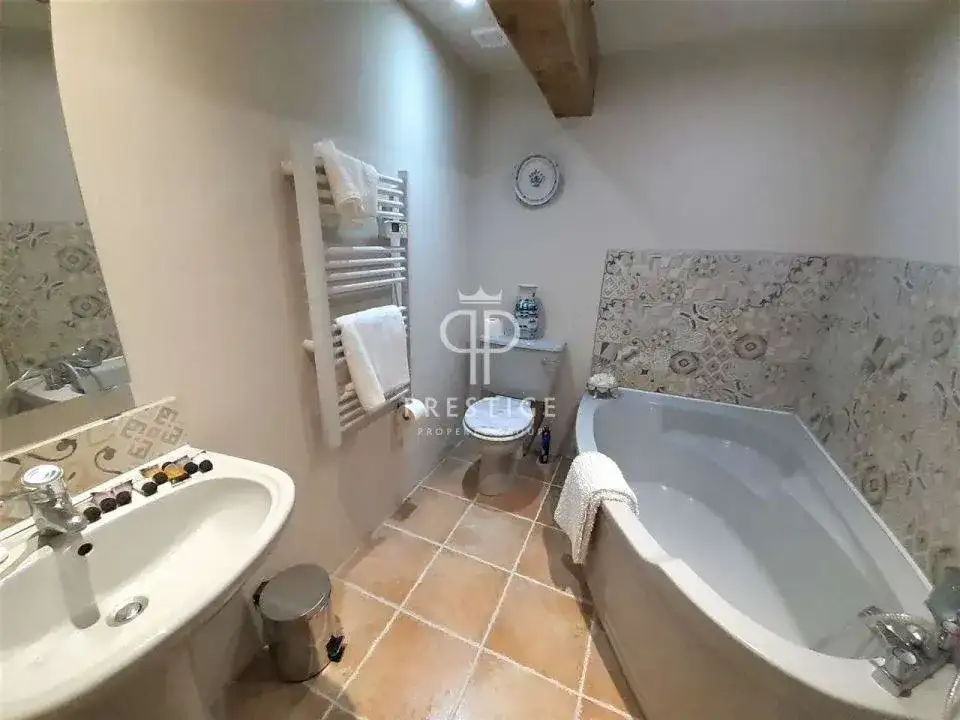 Замок 850м² в Франции, Каюзак. Стоимостью 1100000€ аренда фото-10