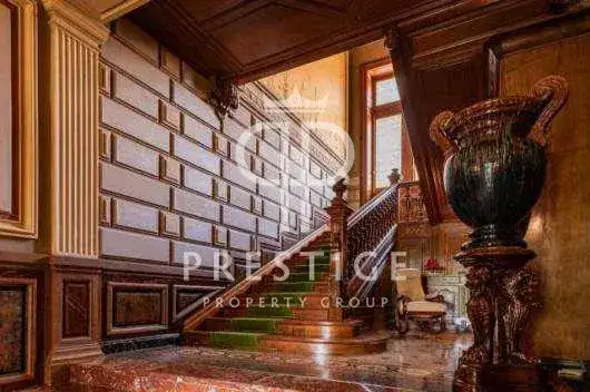 Замок 1400м² в Франции, Безье. Стоимостью 1740000€ аренда фото-5