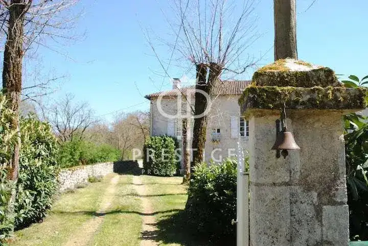 Замок 270м² в Франции, Лальбенк. Стоимостью 799000€ аренда фото-11